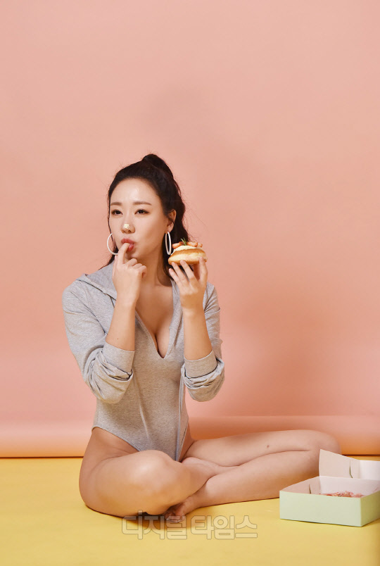 [포토]`맥스큐 표지` 김선영, 훔치고 싶은 입술